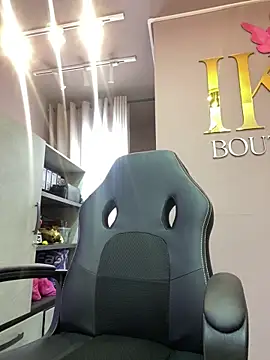 AmmyJones  online show from 11/22/25, 08:24