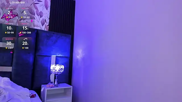 AmmyJones  online show from 11/14/25, 08:01