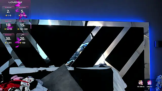 AmmyJones  online show from 12/18/25, 07:40