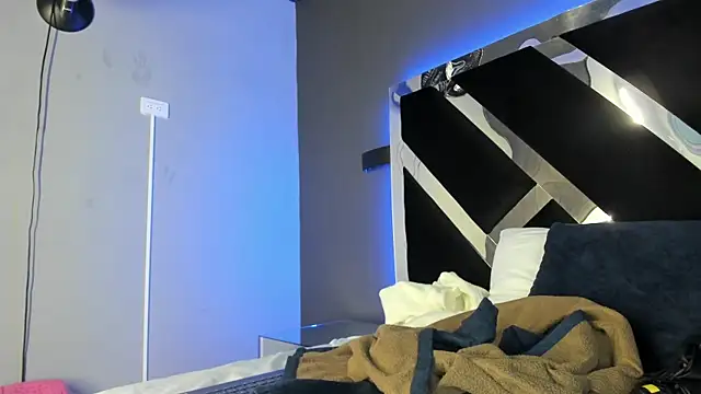 AmmyJones  online show from 01/05/26, 07:50