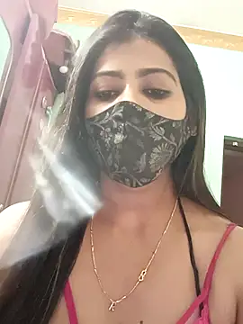 SANAYA ROY online show from 10/31/25, 08:11