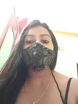 SANAYA ROY online show from 10/04/25, 10:50