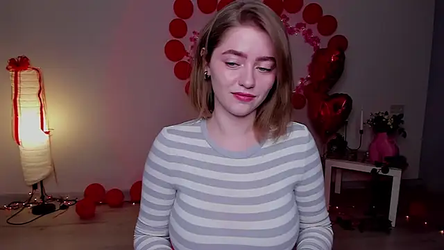 AidaPerry online show from 03/02/25, 05:41