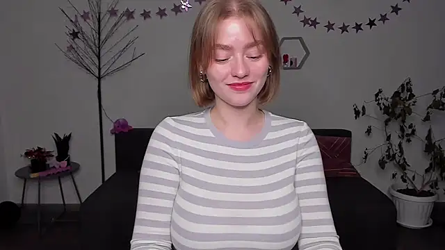 AidaPerry online show from 12/12/24, 05:59