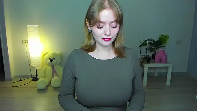 AidaPerry online show from 09/23/25, 07:21
