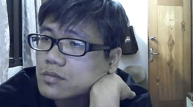 Snapshot of findagirlfriend chatting on 12/07/24, 12:18 findagirlfriend online show from 12/07/24, 12:18