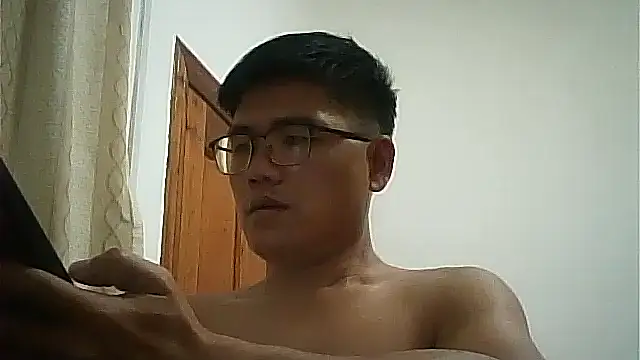 findagirlfriend online show from 04/12/26, 11:02