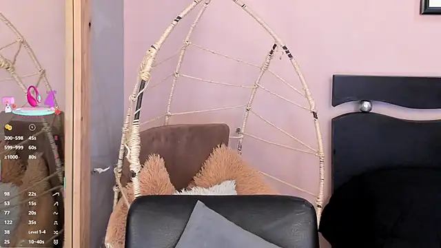 StefyGil  online show from 09/26/25, 12:12