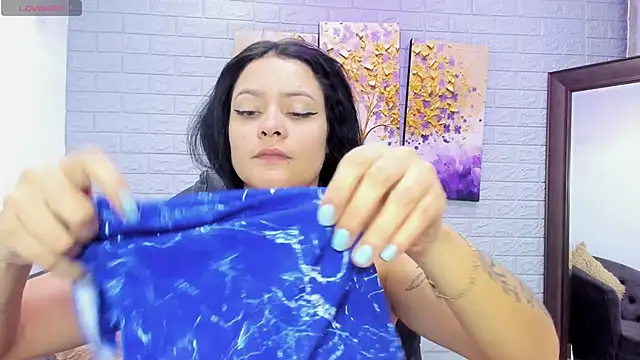 StefyGil  online show from 11/05/25, 12:08