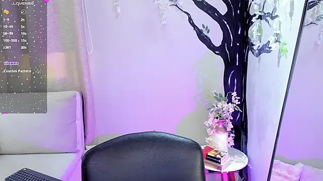 StefyGil  online show from 09/23/25, 12:23