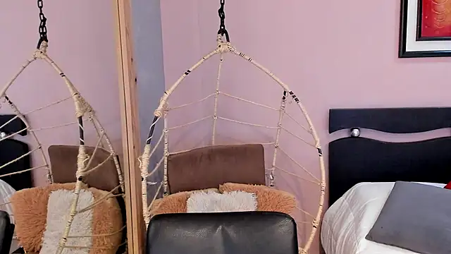 StefyGil  online show from 10/12/25, 12:17