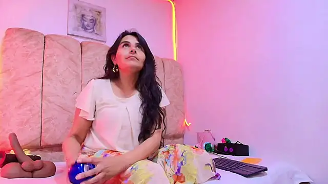  Marcela   online show from 04/14/26, 11:26