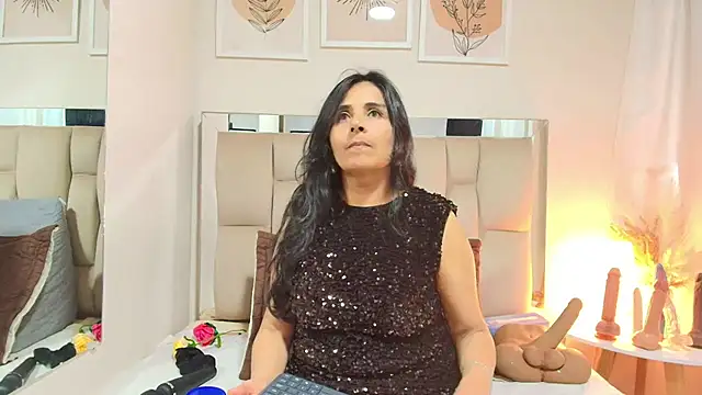 Snapshot of _Marcela__ chatting on 07/15/26, 11:39 Marcela online show from 07/15/26, 11:39