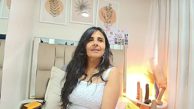Snapshot of _Marcela__ chatting on 07/03/26, 11:39 Marcela online show from 07/03/26, 11:39