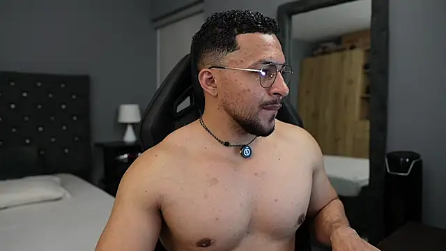 Martin Logan online show from 04/10/26, 01:12