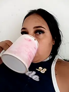 Snapshot of Juanamd1 chatting on 03/09/26, 01:03 Juanamd1 online show from 03/09/26, 01:03