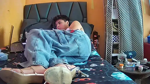 diegotorresd2312 online show from 03/25/26, 05:12