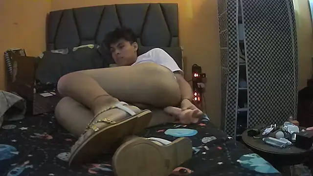 diegotorresd2312 online show from 11/08/25, 02:15