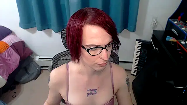 Snapshot of RyffBurnz chatting on 11/06/25, 06:23 RyffBurnz online show from 11/06/25, 06:23