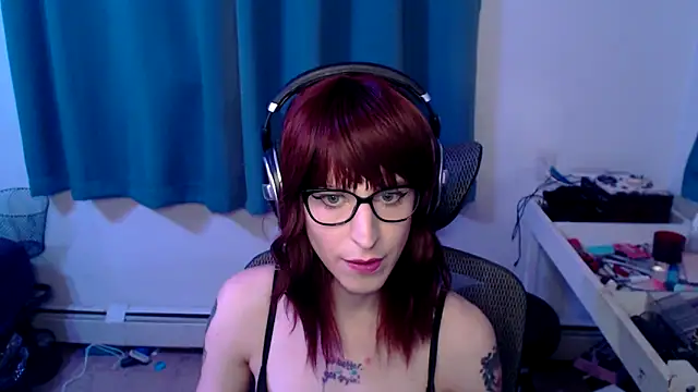 Snapshot of RyffBurnz chatting on 02/12/25, 04:44 RyffBurnz online show from 02/12/25, 04:44