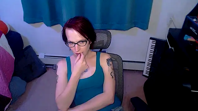 Snapshot of RyffBurnz chatting on 11/12/25, 06:39 RyffBurnz online show from 11/12/25, 06:39