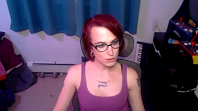 Snapshot of RyffBurnz chatting on 11/04/25, 01:20 RyffBurnz online show from 11/04/25, 01:20