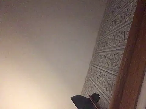 nolotymfcXo online show from 05/15/26, 03:37
