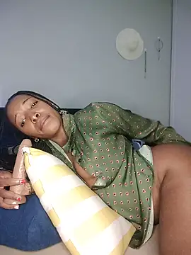 YoungBlackQueen online show from 01/14/25, 02:00