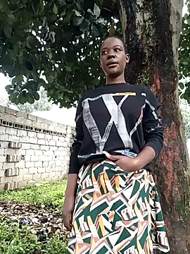 Snapshot of Xtra_bootie chatting on 11/07/25, 05:23 Xtra bootie online show from 11/07/25, 05:23