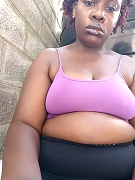 Snapshot of Broan_me chatting on 11/20/25, 06:25 Broan me online show from 11/20/25, 06:25