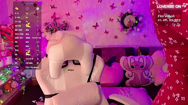 Miss SweetPeach online show from 04/05/26, 07:42