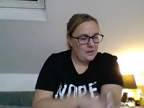 scrummymummy2 online show from 12/30/24, 10:12