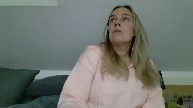 scrummymummy2 online show from 01/08/26, 09:54