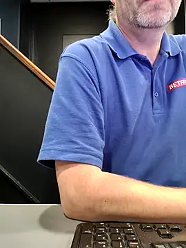 JulianJ50 online show from 12/05/25, 08:50