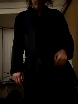 JulianJ50 online show from 09/10/25, 05:17