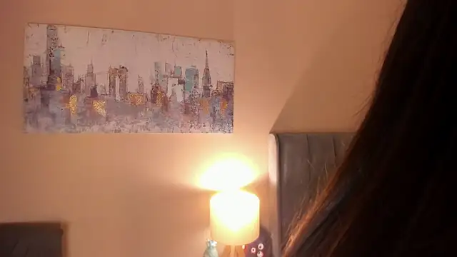 dakotaa   online show from 12/17/25, 07:19