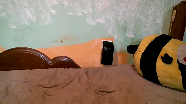 Snapshot of DennisXCaroll chatting on 10/07/25, 06:47 DennisXCaroll online show from 10/07/25, 06:47