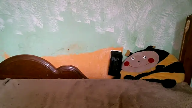 Snapshot of DennisXCaroll chatting on 10/06/25, 07:20 DennisXCaroll online show from 10/06/25, 07:20