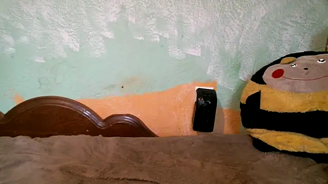 Snapshot of DennisXCaroll chatting on 10/08/25, 08:05 DennisXCaroll online show from 10/08/25, 08:05