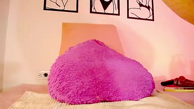 Snapshot of Anyta_Sex chatting on 02/05/26, 09:21 Anyta Sex online show from 02/05/26, 09:21