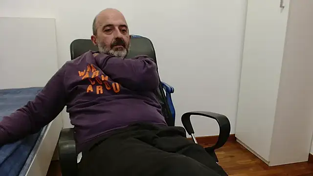 newsimo74 online show from 11/01/25, 07:19