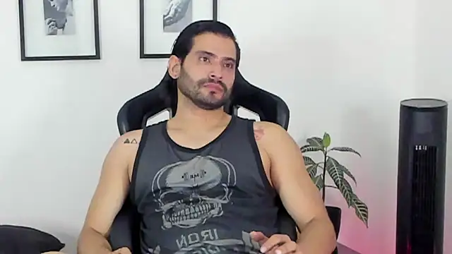 Snapshot of Dereck_vega chatting on 07/23/26, 10:49 Dereck vega online show from 07/23/26, 10:49