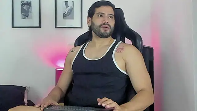 Snapshot of Dereck_vega chatting on 07/03/26, 10:38 Dereck vega online show from 07/03/26, 10:38