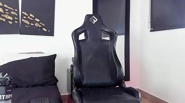 Snapshot of Dereck_vega chatting on 02/08/25, 08:42 Dereck vega online show from 02/08/25, 08:42