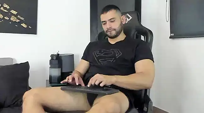 Snapshot of Dereck_vega chatting on 01/18/25, 10:17 Dereck vega online show from 01/18/25, 10:17