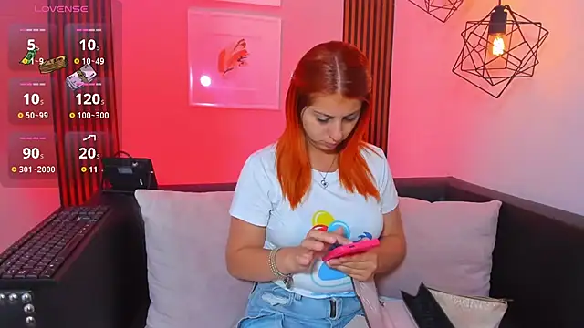 Nahiajhonson  online show from 03/30/26, 12:28