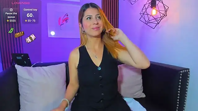 Snapshot of Nahiajhonson_ chatting on 02/10/26, 01:32 Nahiajhonson online show from 02/10/26, 01:32