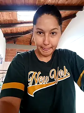 SamaraJay1 online show from 04/12/26, 01:47