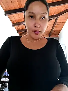 SamaraJay1 online show from 10/08/25, 03:57