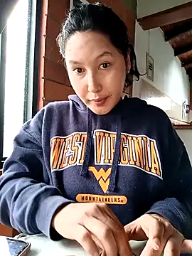 SamaraJay1 online show from 10/10/25, 02:07